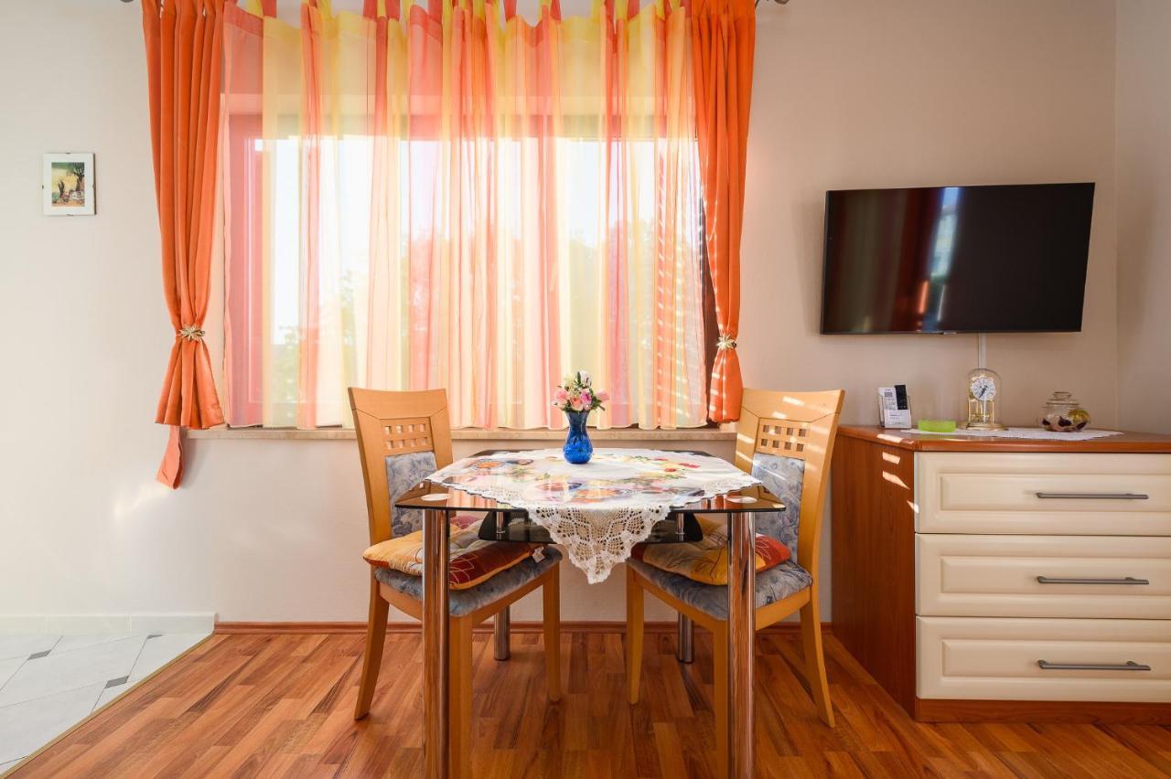 דירות פורץ House Alma מראה חיצוני תמונה